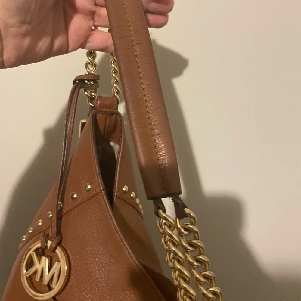 Michael Kors cognac pebbled leather hobo bag w hang tag